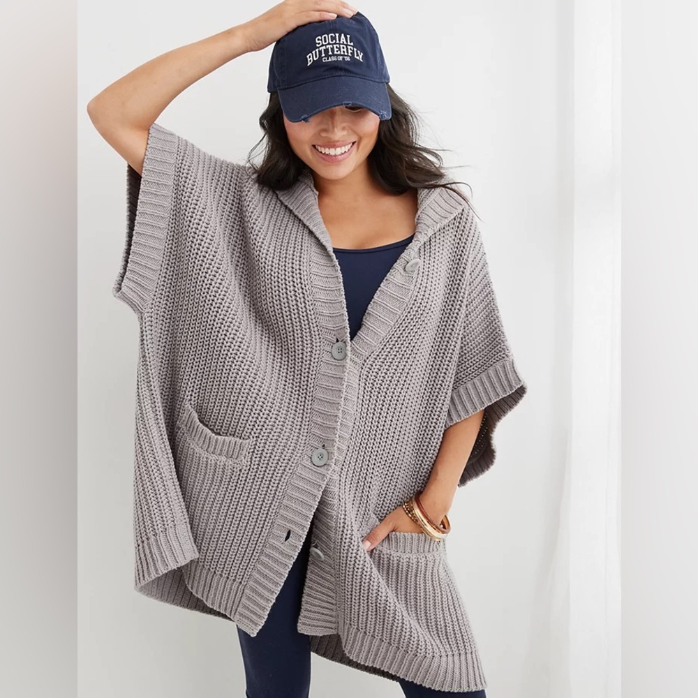 Aerie Hooded Ribbed Cape